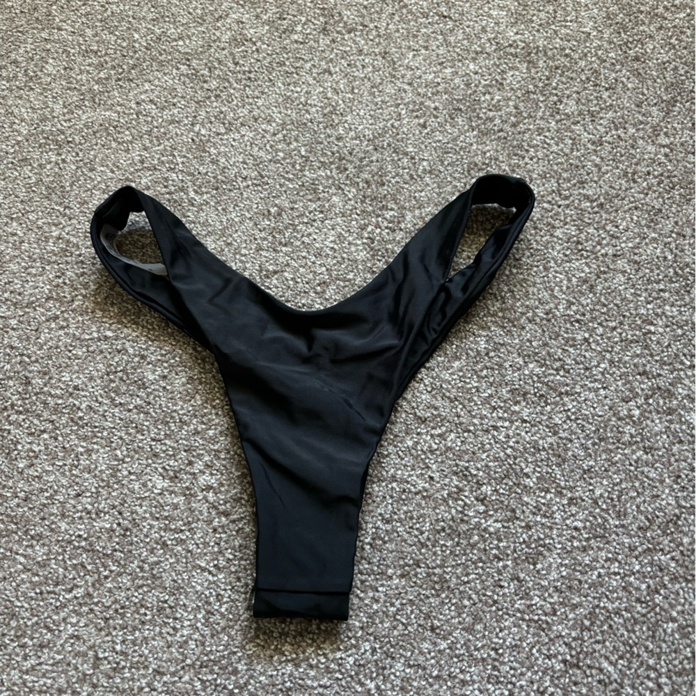 Bikini bottoms